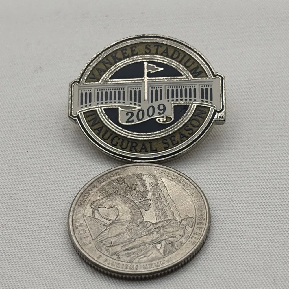 MLB Baseball New York Yankees Yankee Stadium Inaugural Season 2009 Lapel Hat Pin
